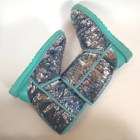 UGG Women’s Classic Short Sparkles Sequin Sheepskin Boots Aqua Blue Size 6 - Picture 6 of 12